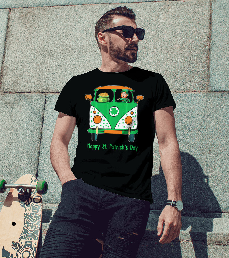 Happy St. Patrick's Day Leprechaun Gold Pot Hippie Car T-Shirt