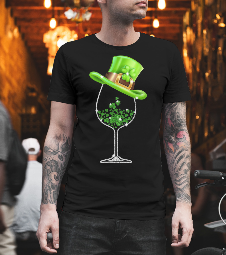 St Patricks Day Shamrock Wine Glass With Leprechaun Hat T-Shirt