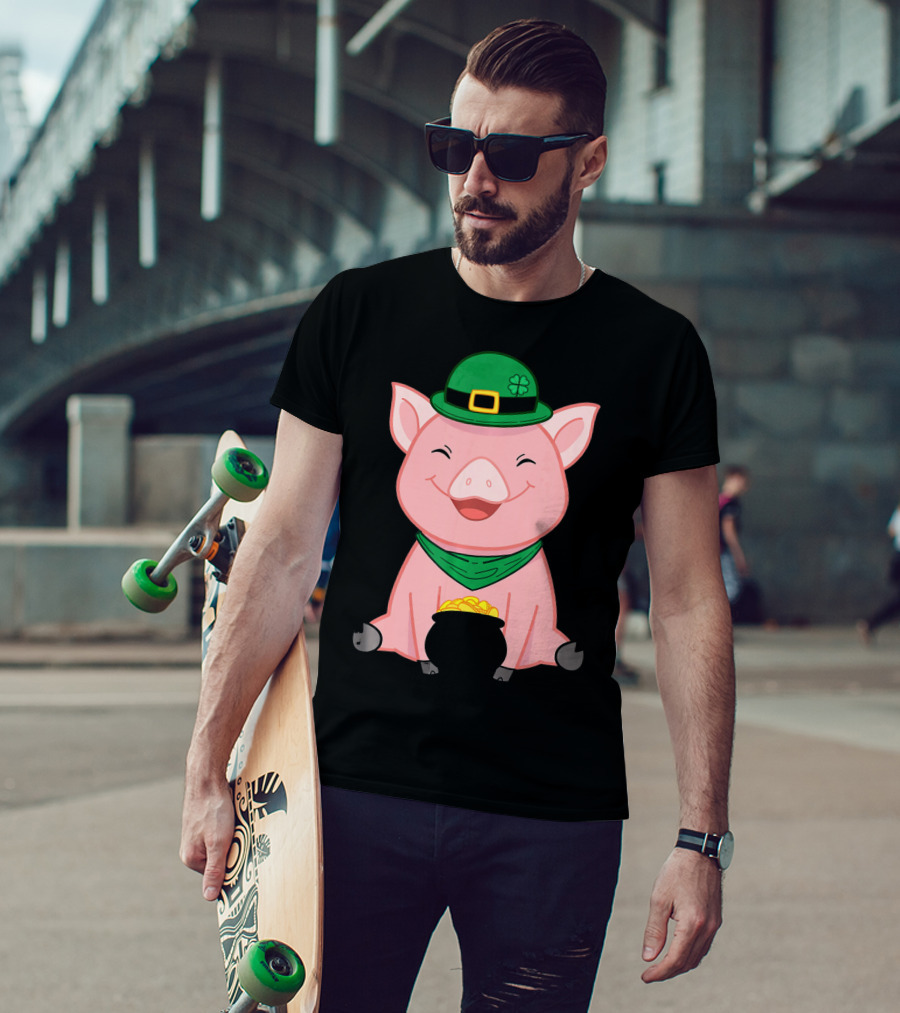 Cute Pig St. Patrick's Day Hat And Gold Pot T-Shirt
