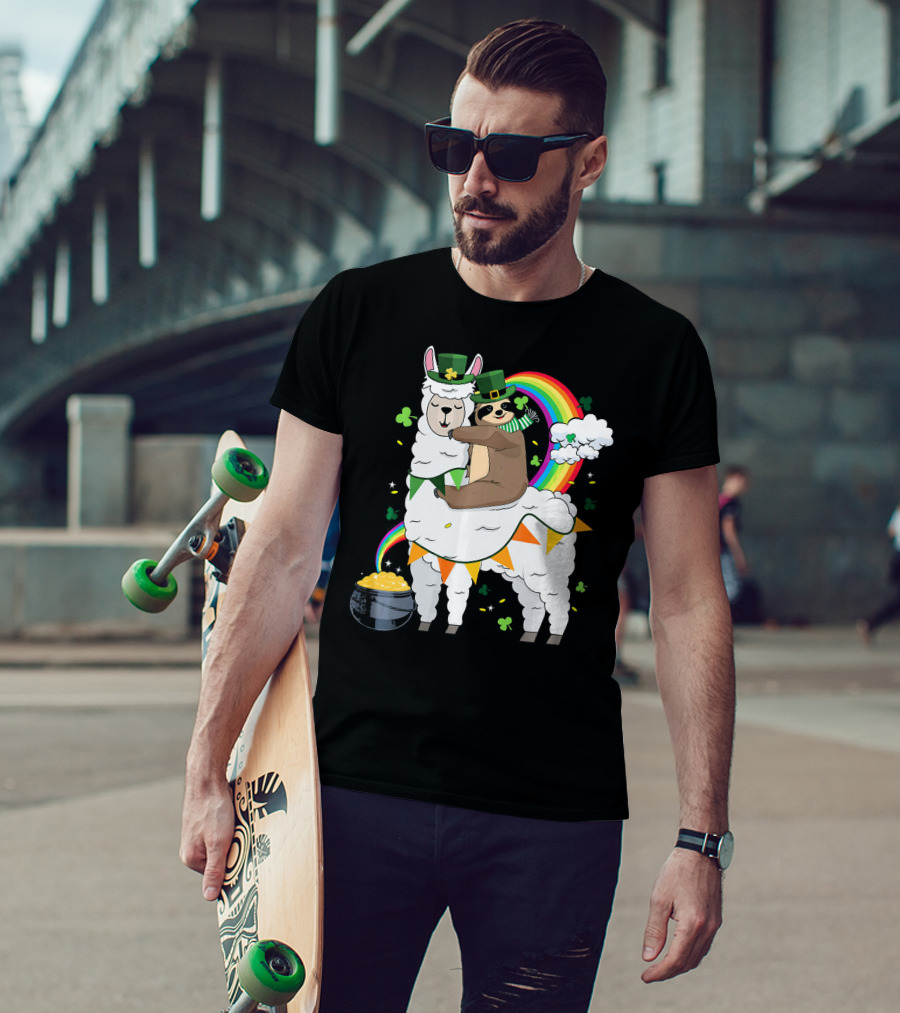 St. Patrick's Day Sloth Leprechaun With Rainbow And Gold On Llama T-Shirt