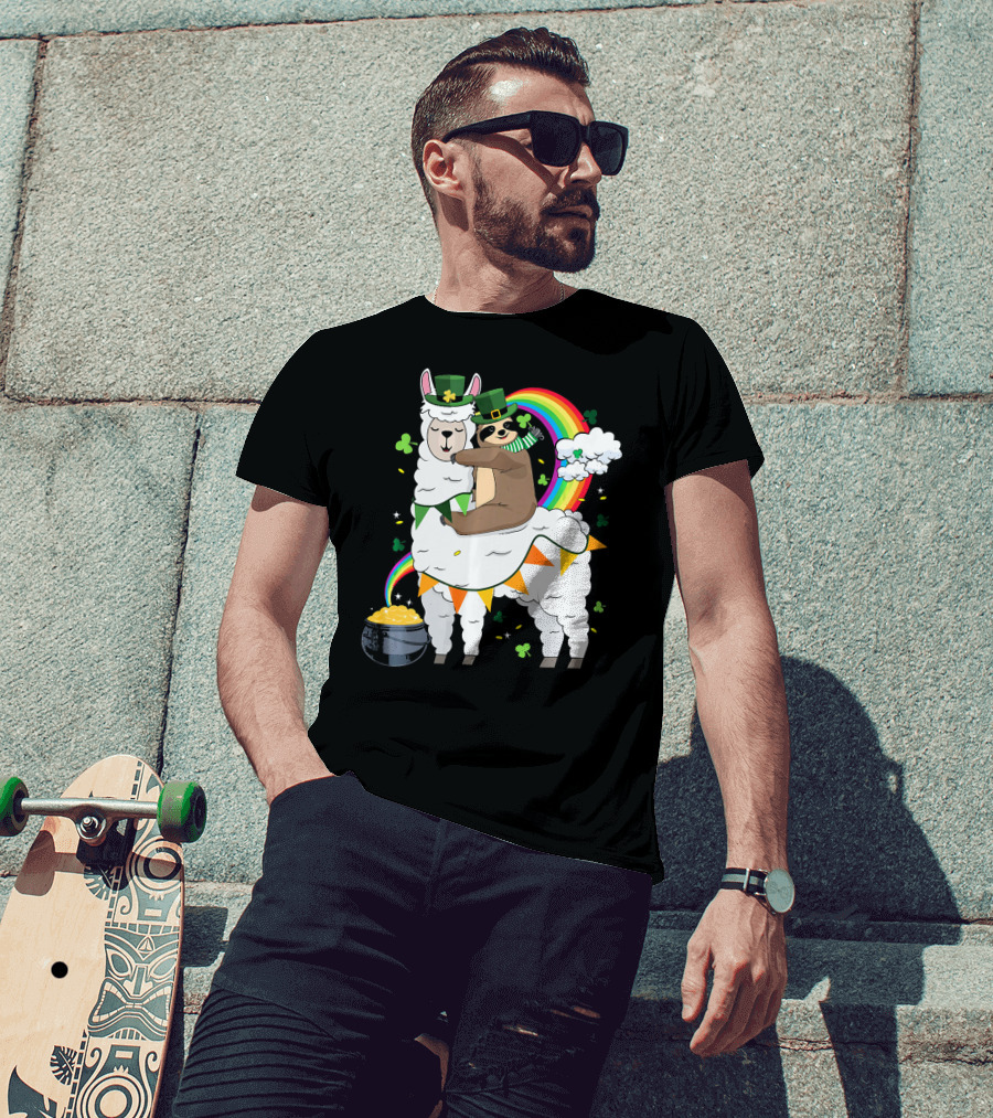 St. Patrick's Day Sloth Leprechaun With Rainbow And Gold On Llama T-Shirt