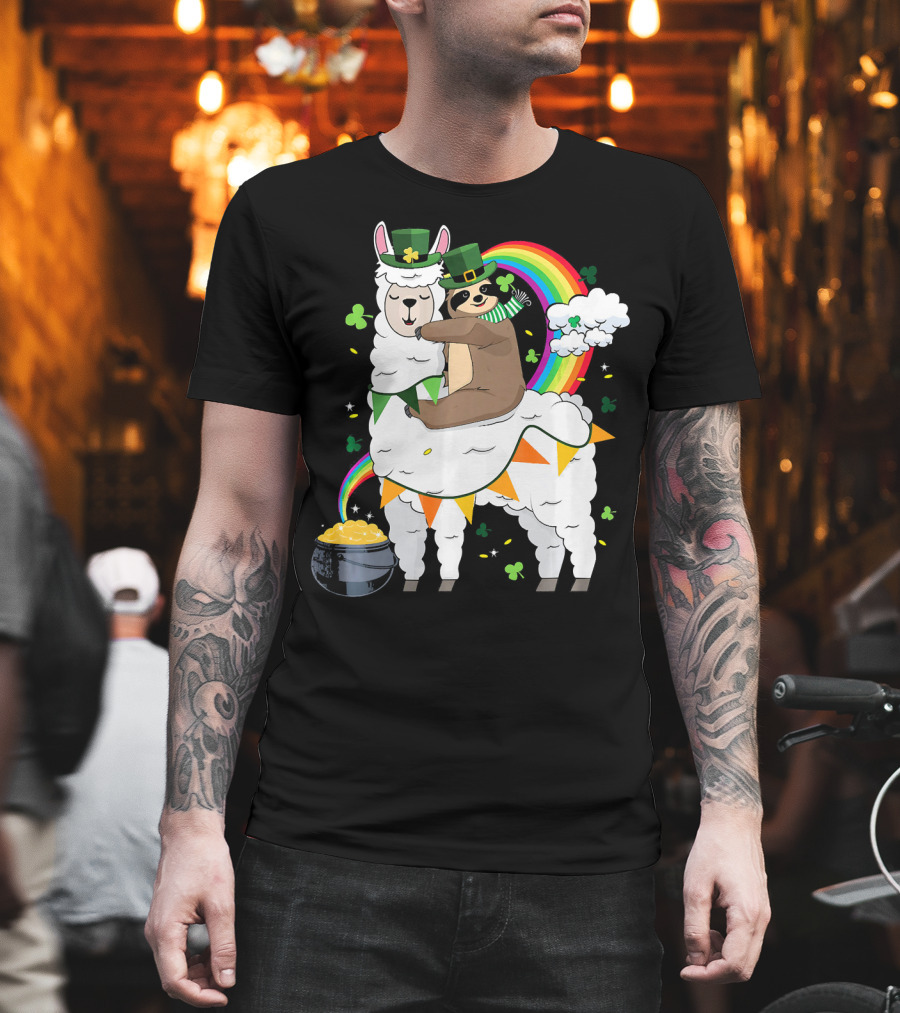 St. Patrick's Day Sloth Leprechaun With Rainbow And Gold On Llama T-Shirt