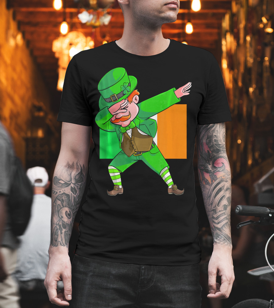 Dabbing Leprechaun Ireland Flag St. Patrick's Day Fun T-Shirt