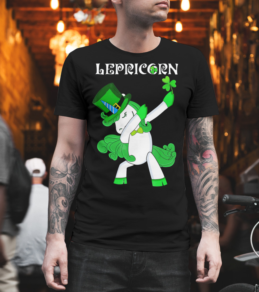Lepricorn Funny Dabbing Cute Irish Unicorn with Shamrock T-Shirt