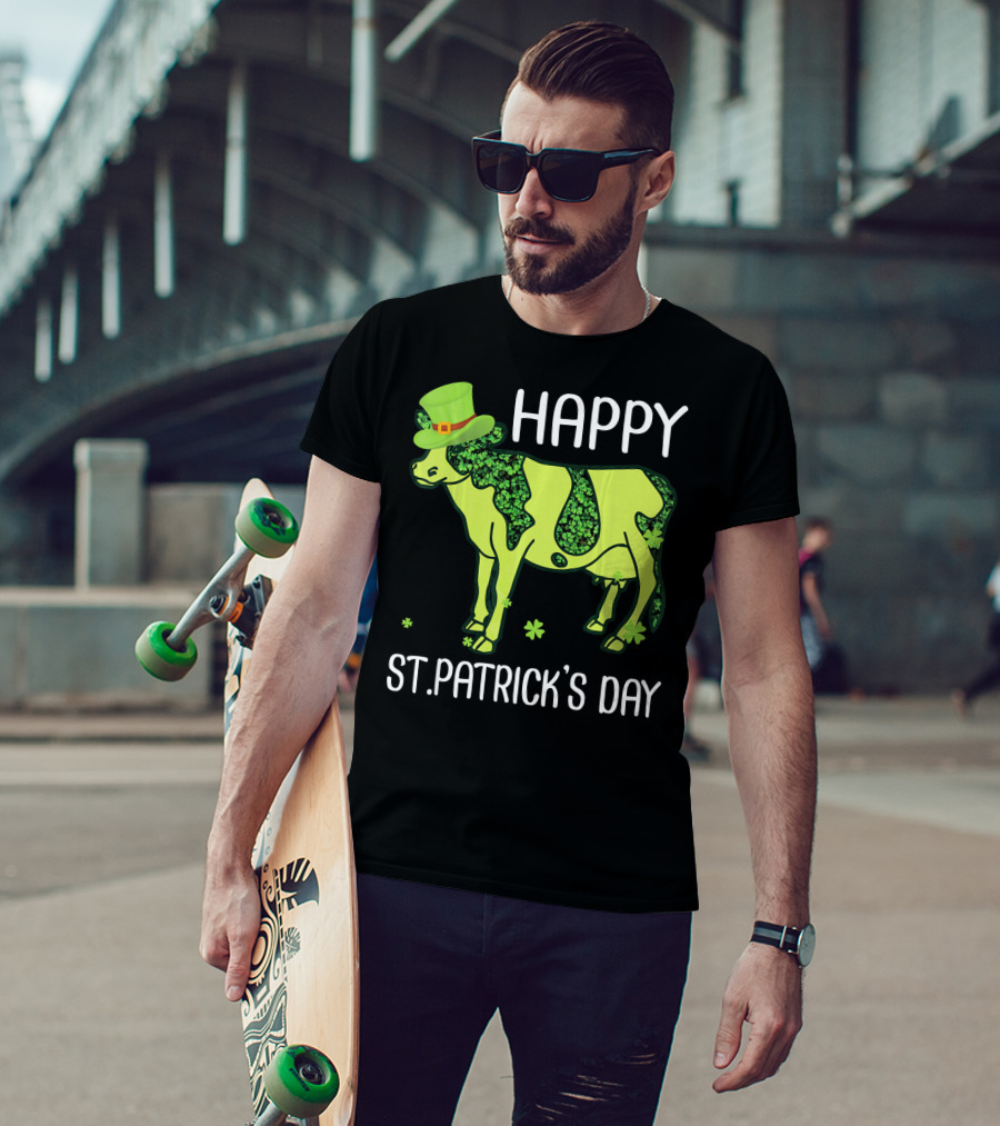Happy St. Patrick's Day Shamrocks Cow Leprechaun T-Shirt