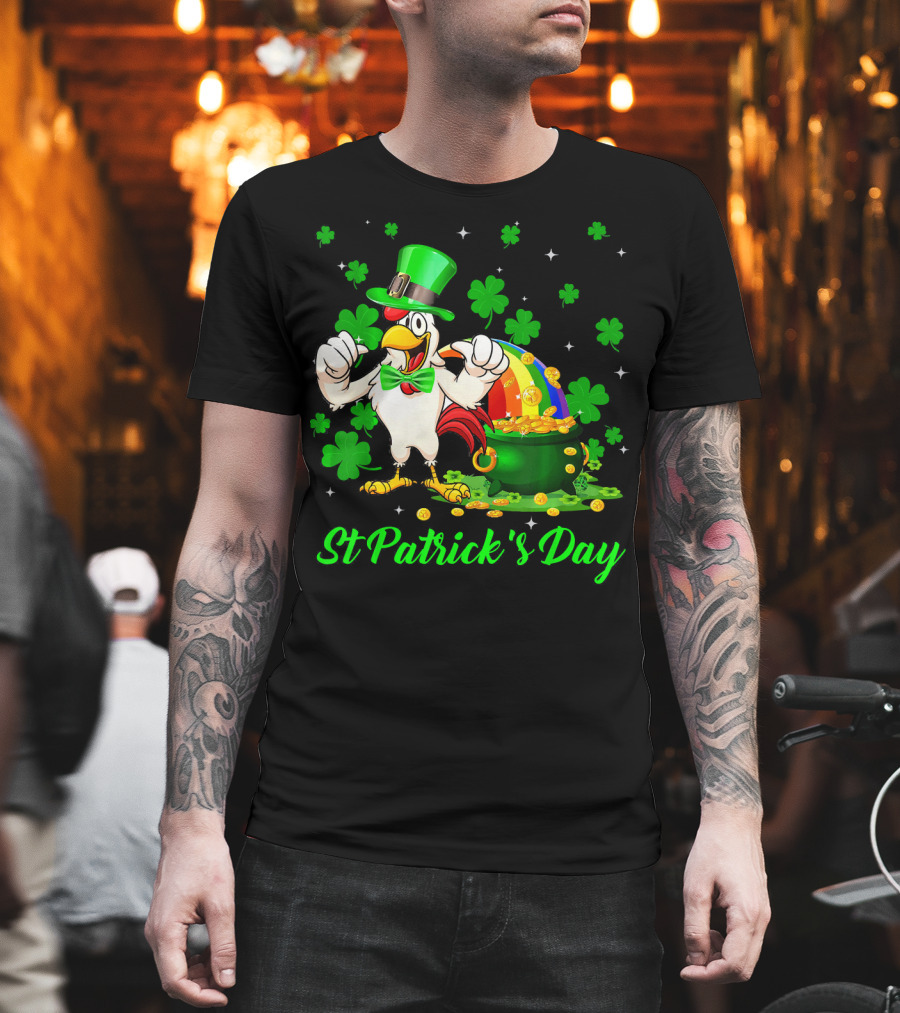 St Patrick's Day Leprechaun Chicken Shamrock Pot Of Gold T-Shirt