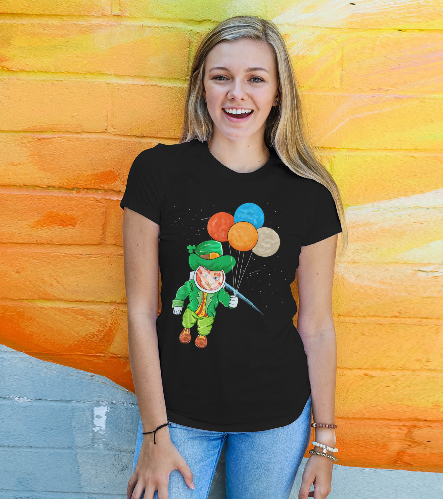 Leprechaun In Space St Patrick's Day Astronaut With Colorful Balloons T-Shirt