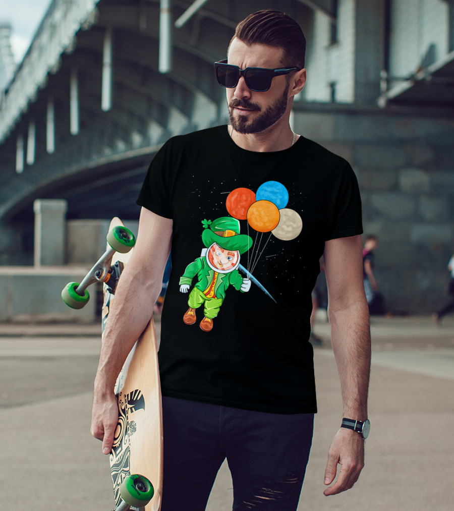 Leprechaun In Space St Patrick's Day Astronaut With Colorful Balloons T-Shirt