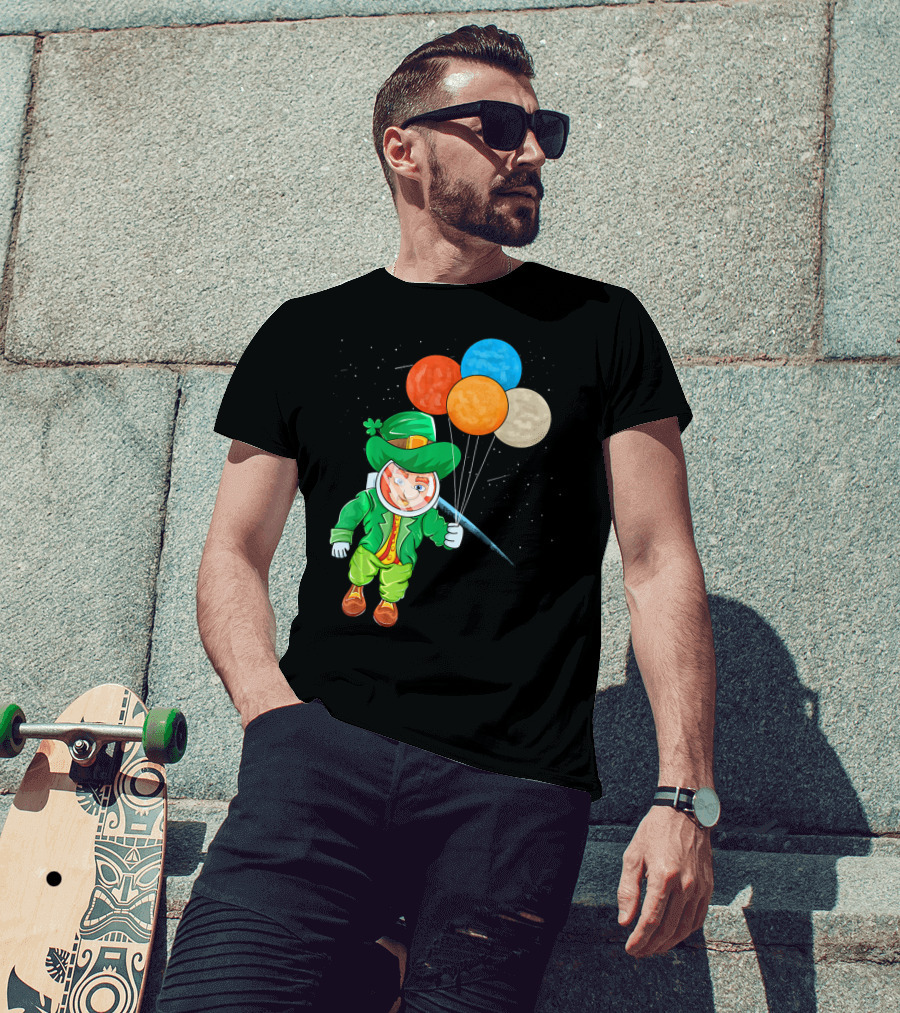 Leprechaun In Space St Patrick's Day Astronaut With Colorful Balloons T-Shirt