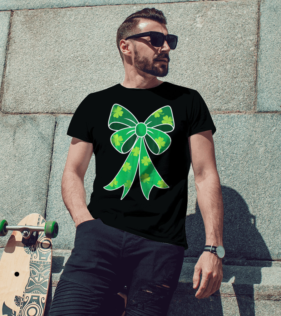 Cute Girls Irish Shamrock Bow T-Shirt