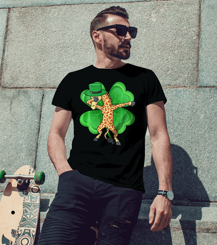 Dabbing Giraffe Leprechaun Shamrock St. Patrick's Day T-Shirt
