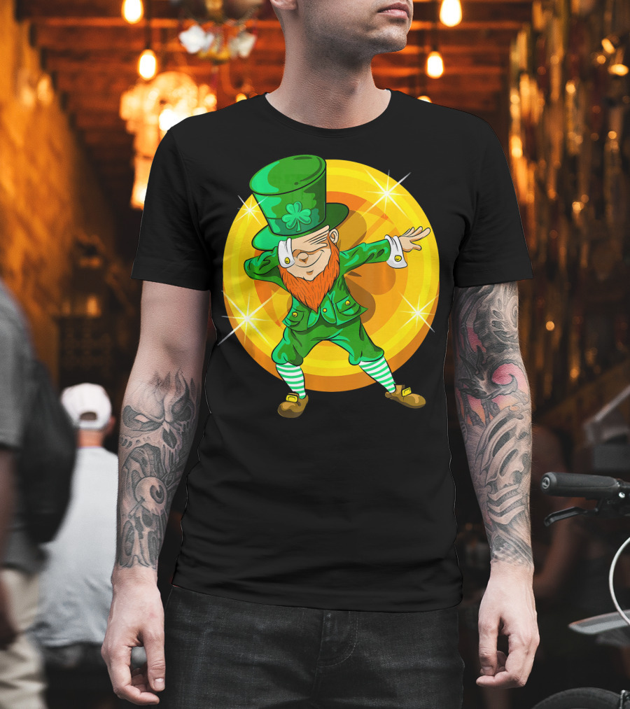 Dabbing Leprechaun With Gold Coin St Pat T-Shirt