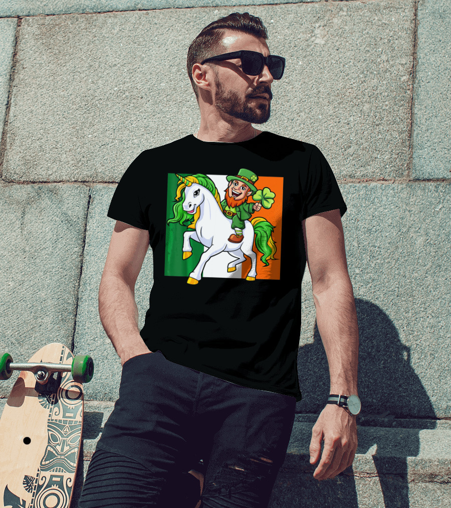 Leprechaun Riding Unicorn Irish Flag St Patricks Day T-Shirt
