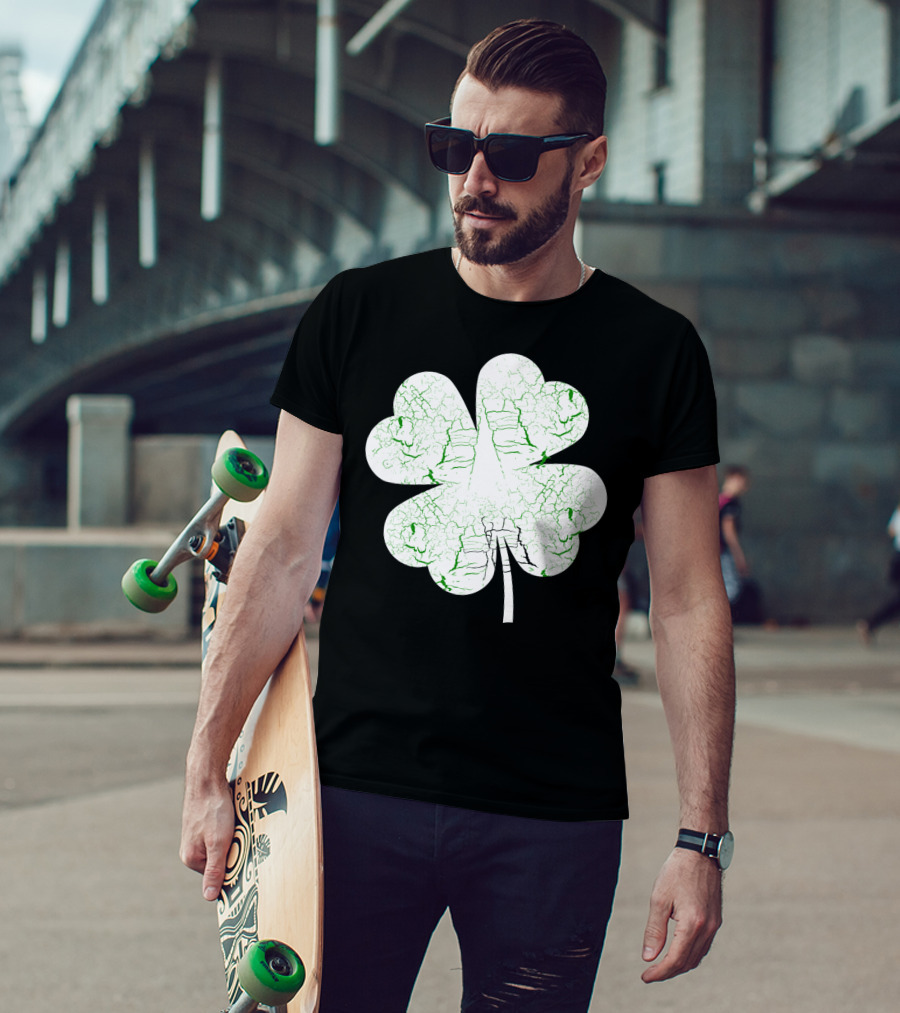 Distressed Green Textured Four Leaf Clover Luck T-Shirt