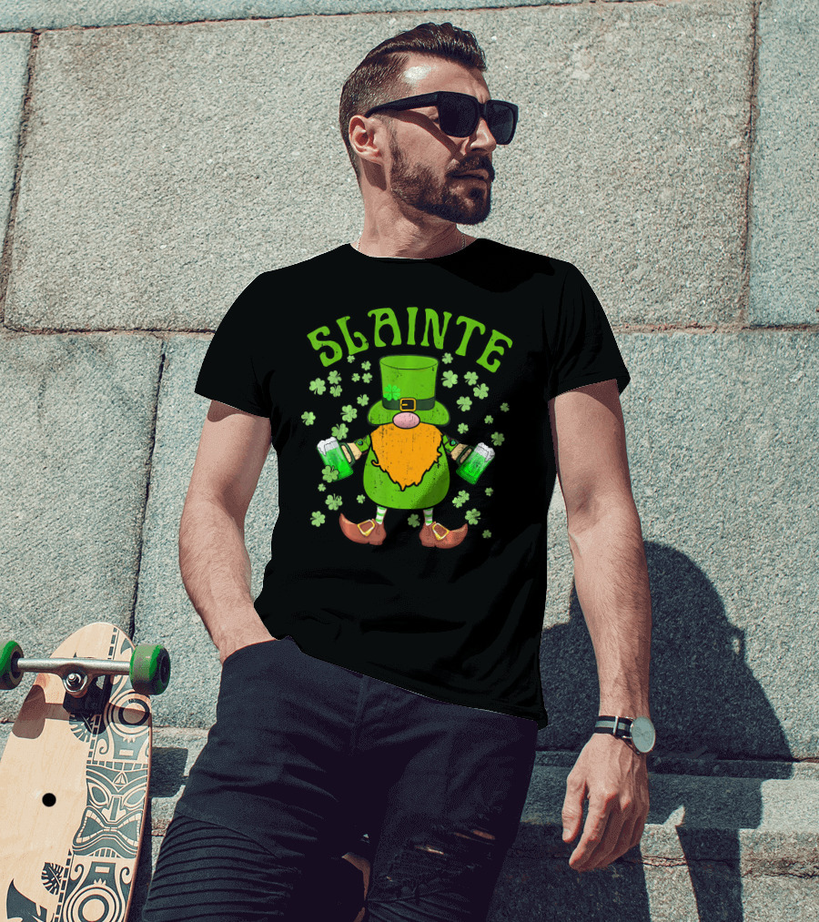 SLAINTE Cute Irish Leprechaun Gnome Green Beer T-Shirt