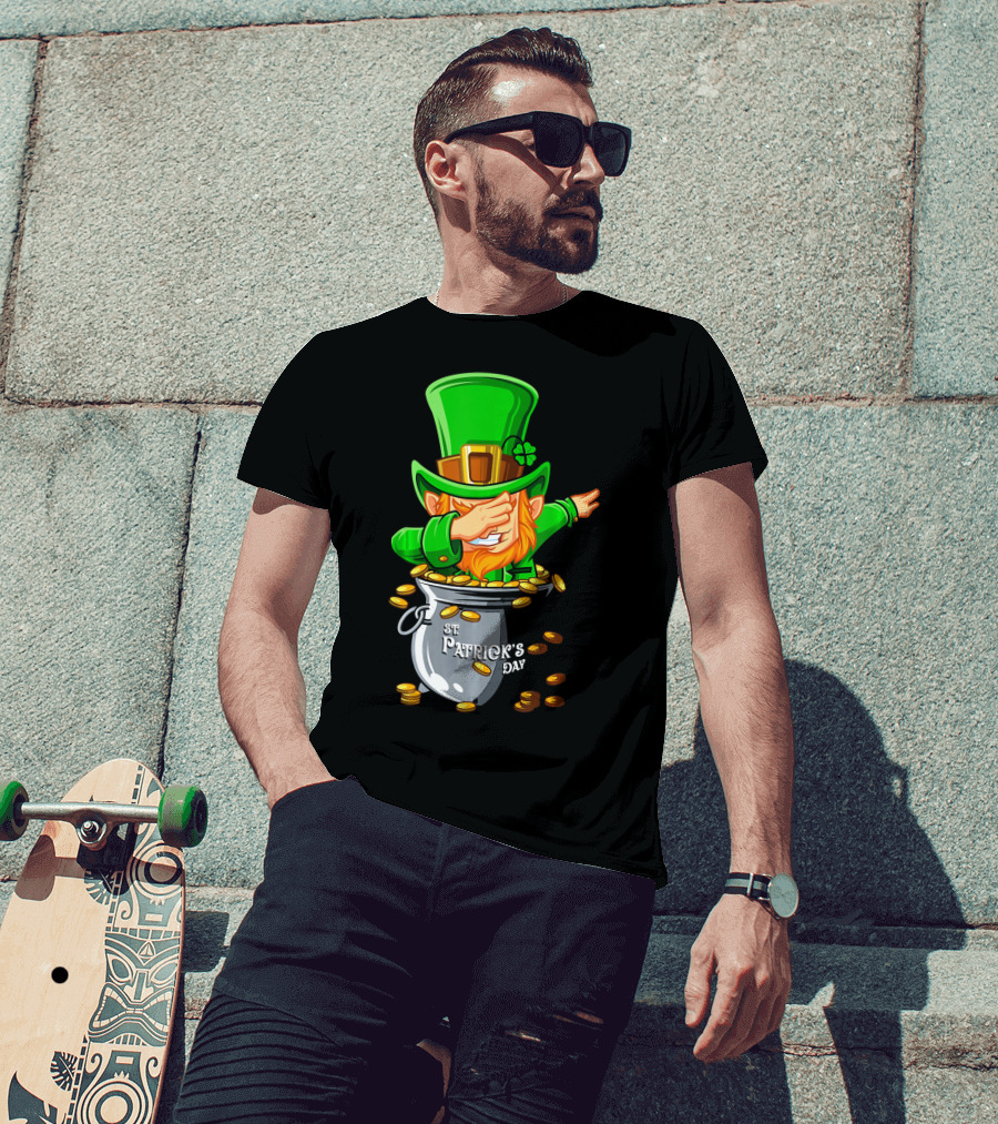 Dabbing Leprechaun St Patrick's Day Pot Of Gold T-Shirt