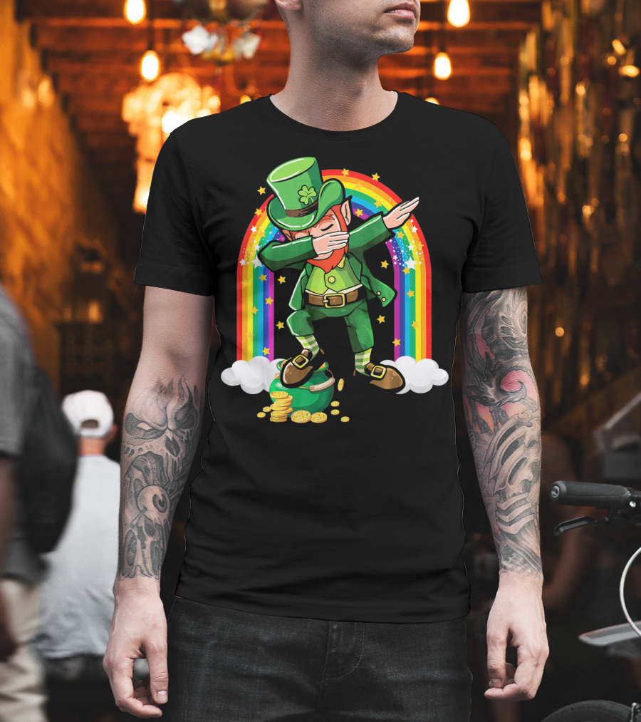 St Patricks Day Leprechaun Dabbing With Rainbow And Gold Coins T-Shirt