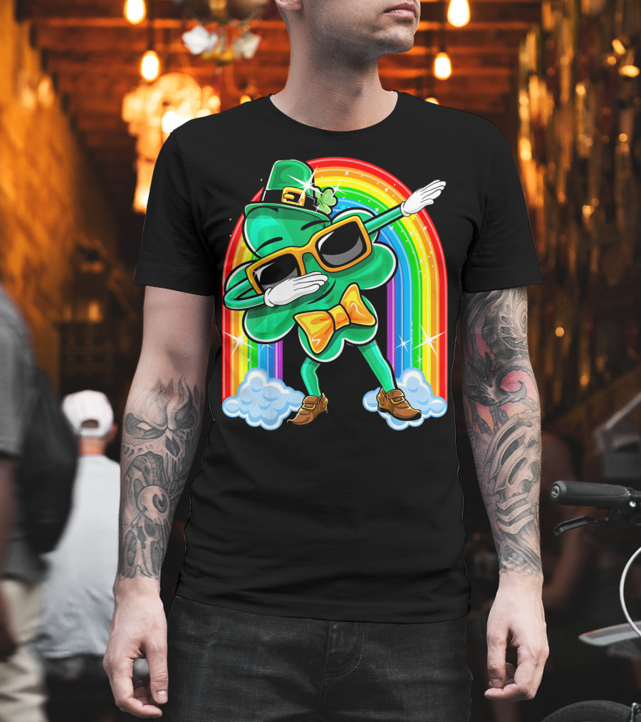 Dabbing St. Patricks Day Shamrock Leprechaun With Rainbow T-Shirt
