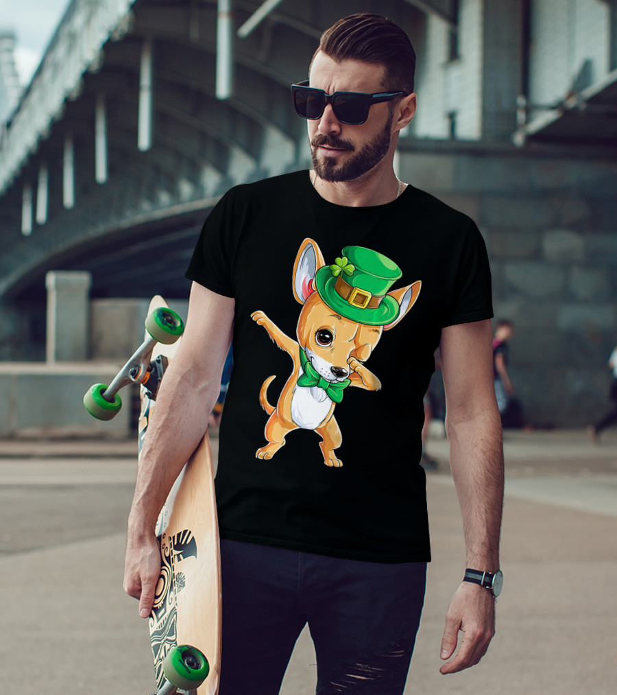 St. Patrick's Day Dabbing Chihuahua Leprechaun Hat T-Shirt