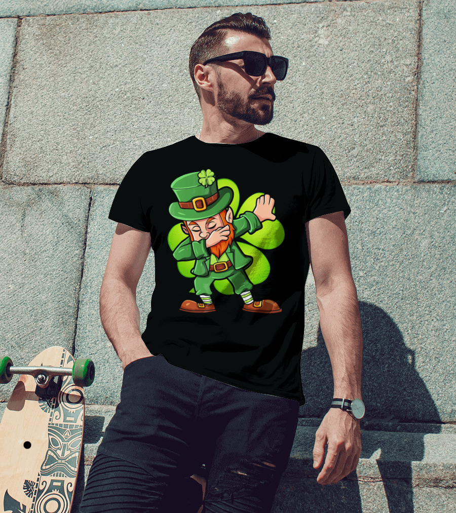 Dabbing Leprechaun With Clover St Patrick's Day Luck T-Shirt