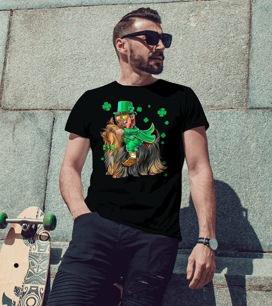 Leprechaun Riding Silky Terrier Shamrock St Patrick's Day T-Shirt