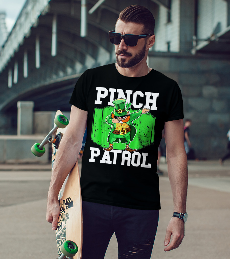 Pinch Patrol St Patrick Dabbing Leprechaun T-Shirt