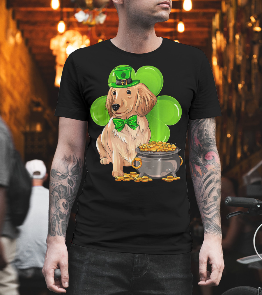 Miniature Dachshund St Patricks Day Leprechaun with Shamrock and Pot of Gold T-Shirt