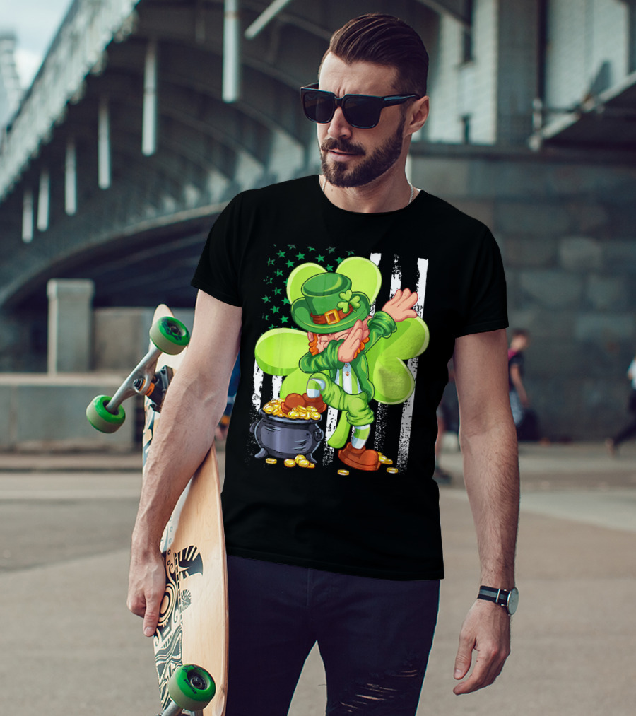 Leprechaun Dabbing With Pot Of Gold And Shamrock T-Shirt