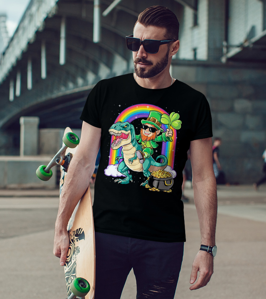 Leprechaun Riding Dinosaur T-Rex Shamrock Rainbow Pot Of Gold St Pat's Day T-Shirt