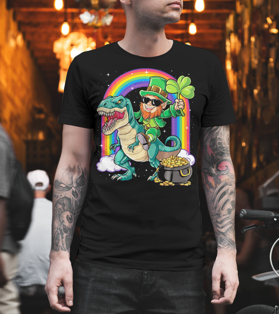 Leprechaun Riding Dinosaur T-Rex Shamrock Rainbow Pot Of Gold St Pat's Day T-Shirt