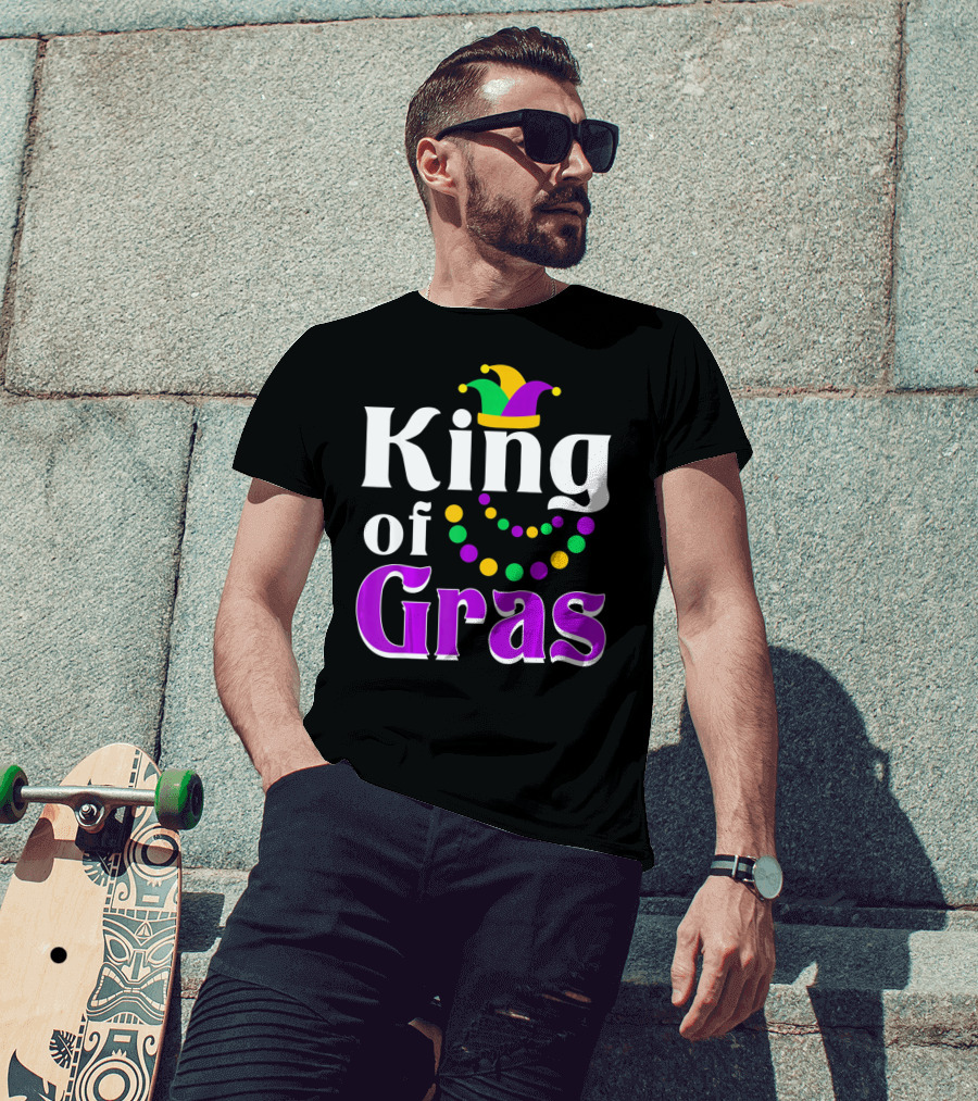King Of Gras Funny Mardi Gras Couples Co Jokester Hat And Beads T-Shirt