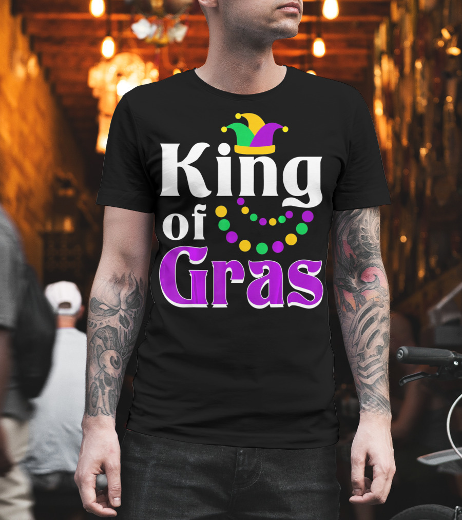 King of Gras Funny Mardi Gras Couples Co Jokester Hat and Beads T-Shirt