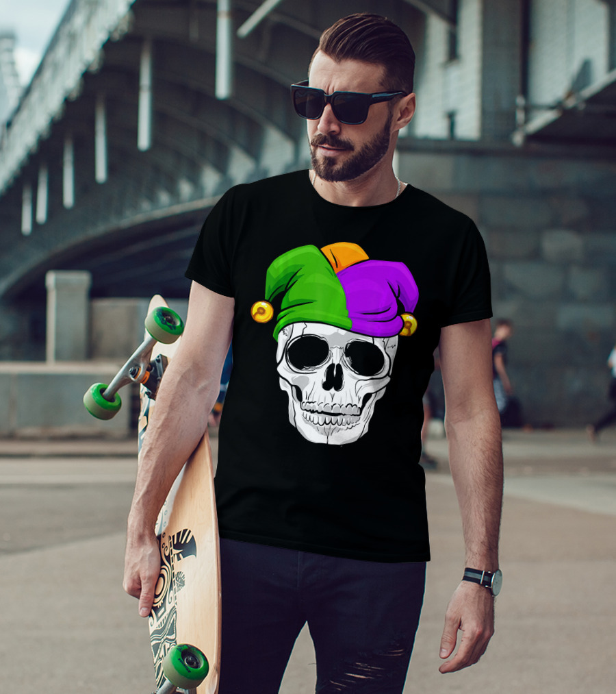 Mardi Gras New Orleans Skull With Colorful Jester Hat T-Shirt