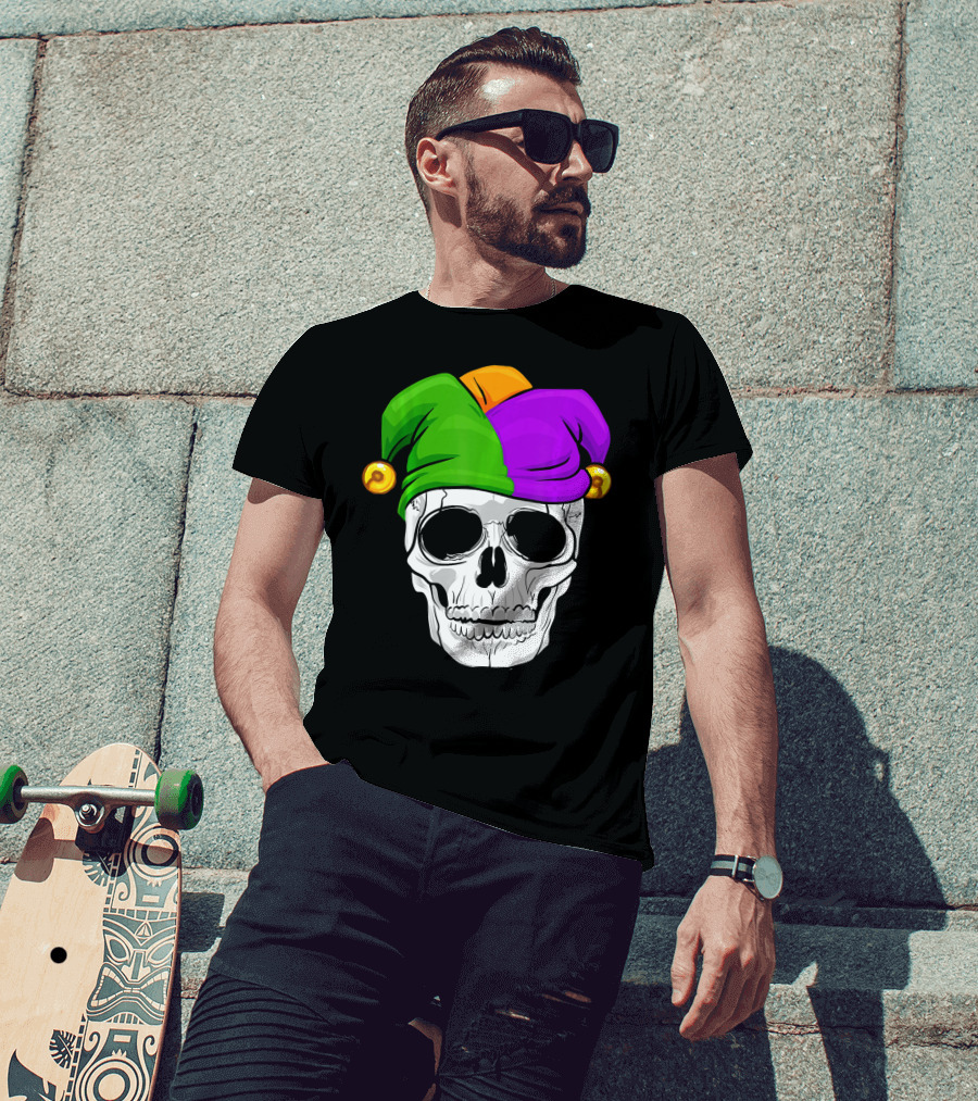 Mardi Gras New Orleans Skull With Colorful Jester Hat T-Shirt