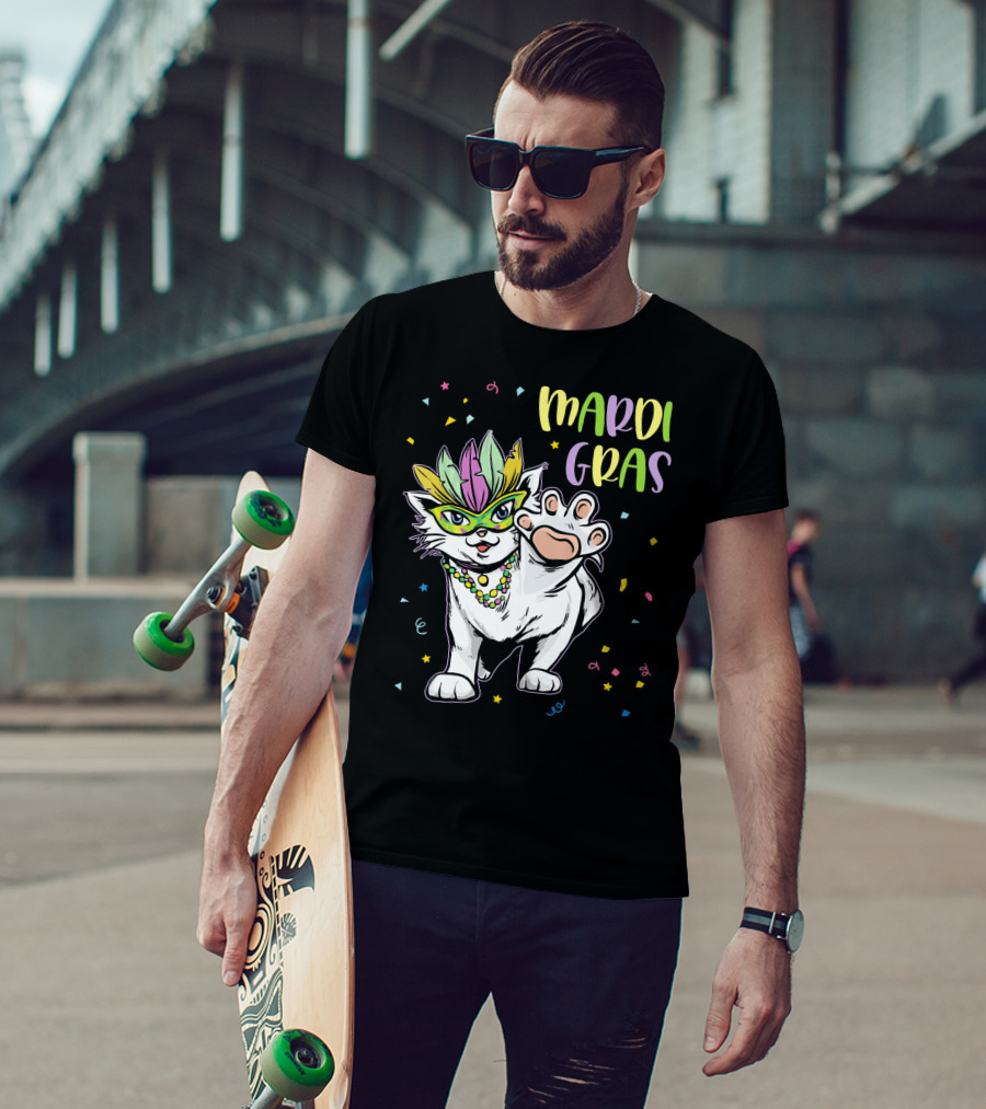 Mardi Gras Masked Cat Dancing With Beads And Confetti T-Shirt