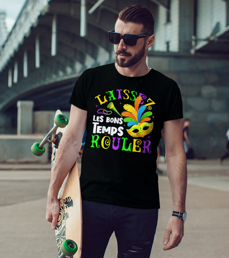 Laissez Les Bons Temps Rouler Mardi Gras Mask Beads Horn T-Shirt