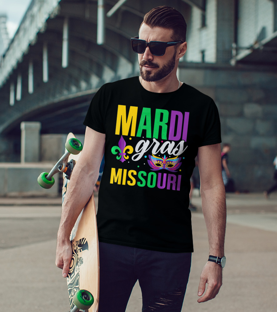 Mardi Gras Missouri Parade Beads Fleur-de-Lis Mask T-Shirt