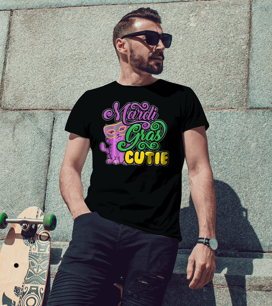 Mardi Gras Cutie Girls Parade Cute Novel Cat With Mask T-Shirt