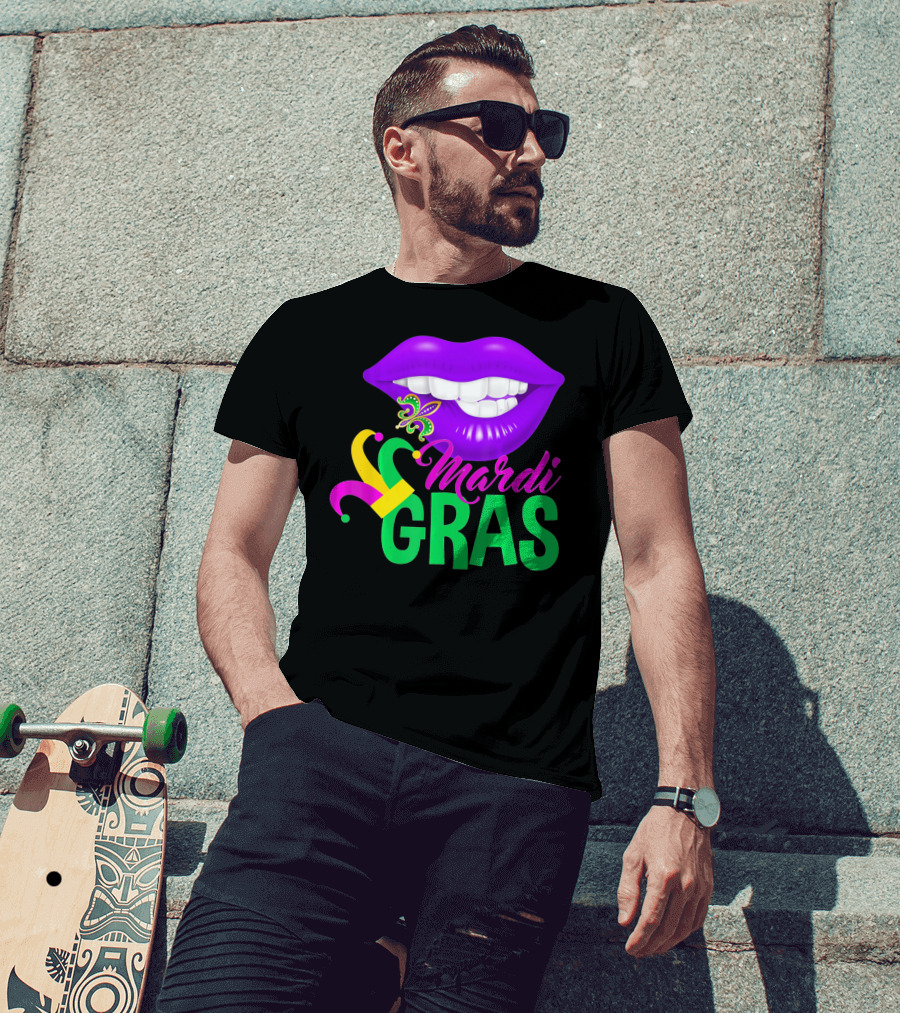 Mardi Gras Lips With Jester Hat And Fleur-de-Lis T-Shirt