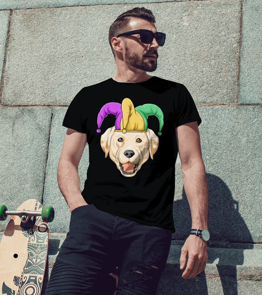 Mardi Gras Labrador In Jester Hat Carnival T-Shirt