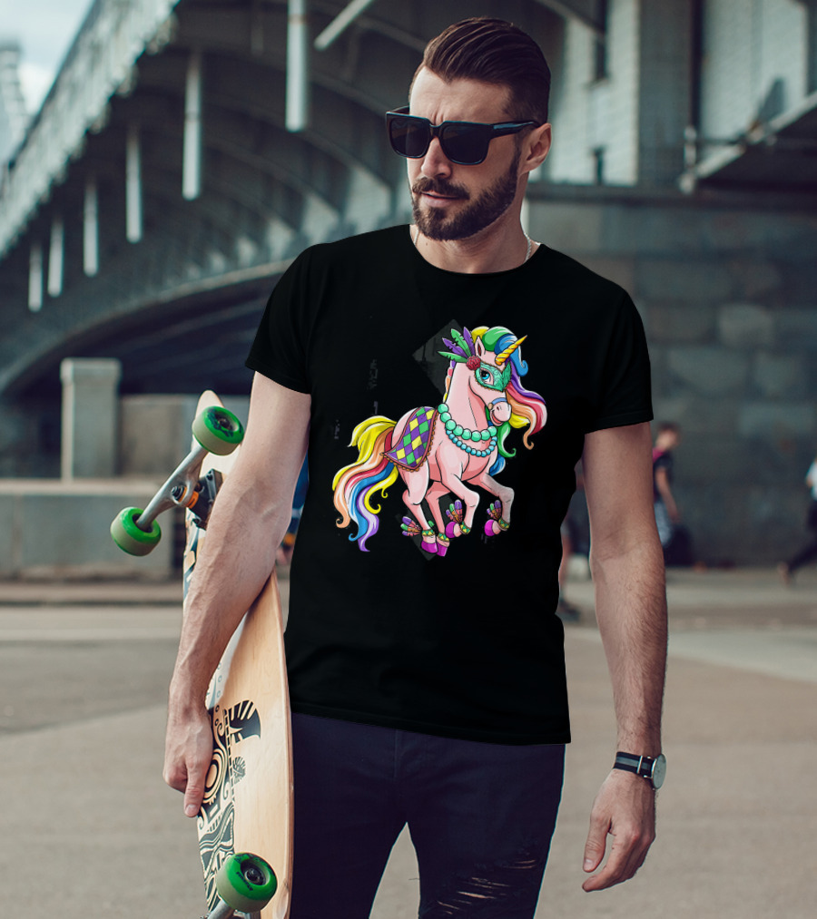 Mardi Gras Unicorn New Orleans Beads Mask Colorful Harlequin T-Shirt