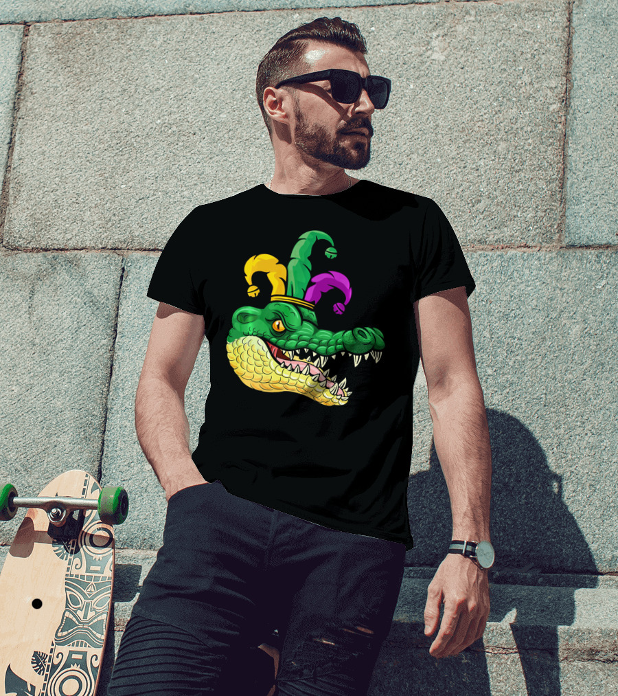 Alligator Head Mardi Gras Jester Hat Gator Clown T-Shirt