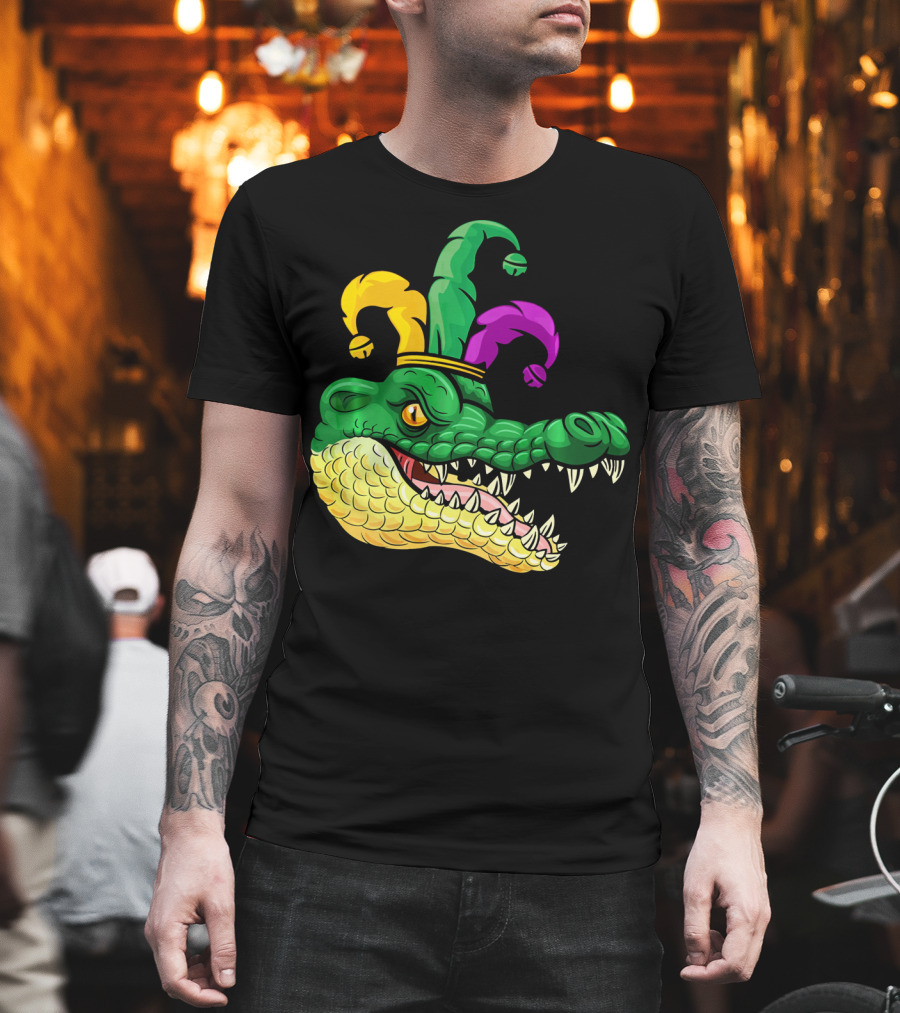 Alligator Head Mardi Gras Jester Hat Gator Clown T-Shirt