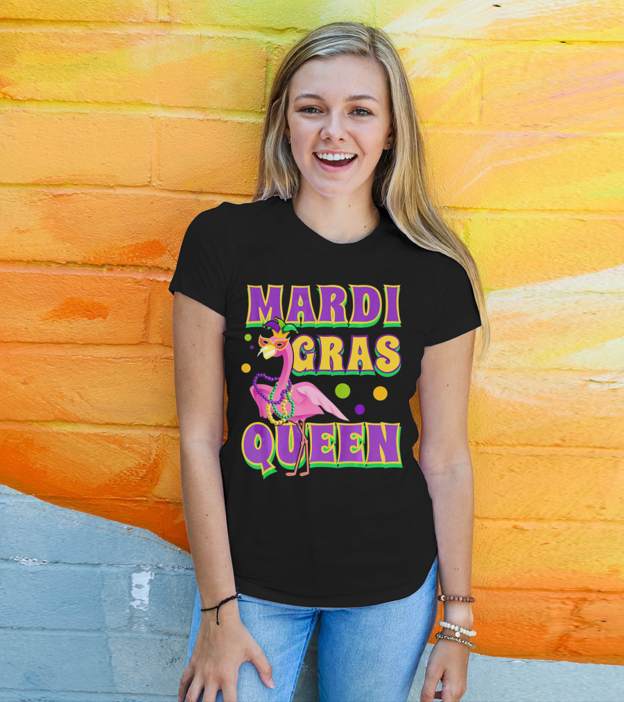 Mardi Gras Queen Fabulous Flamingo Beads And Mask T-Shirt