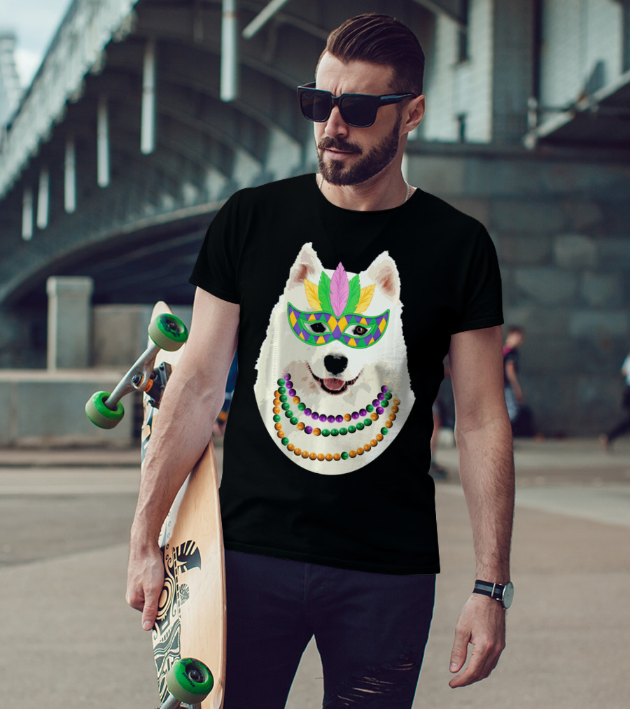 American Eskimo Dog Mardi Gras Mask Beads T-Shirt