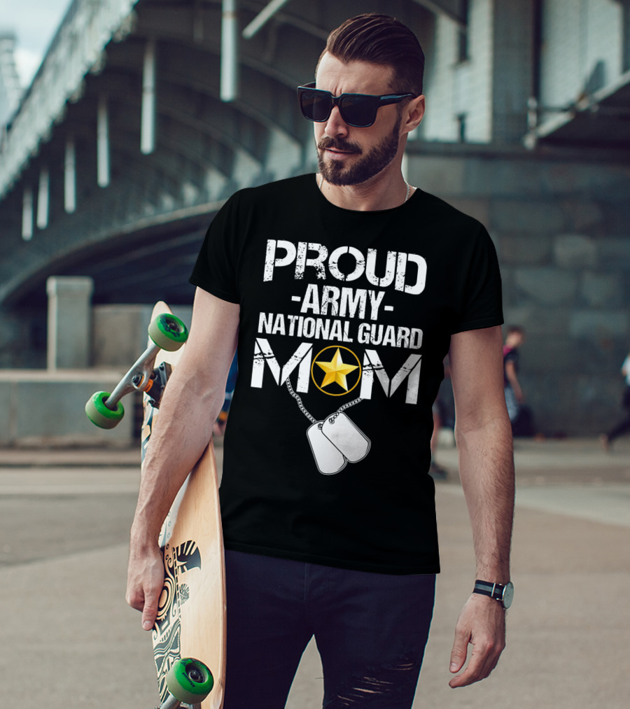 Proud Army National Guard Mom With Star And Dog Tags Veteran T-Shirt