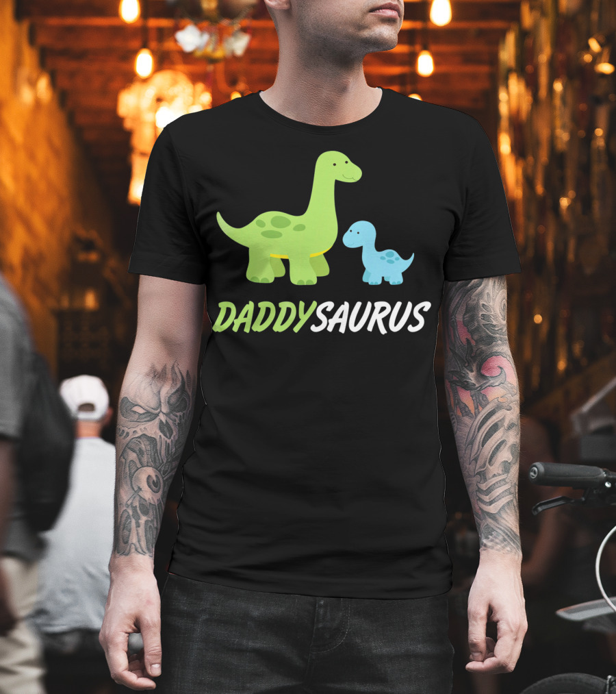 Daddysaurus Cute Sweet Daddy Family With Green Blue Dinosaurs T-Shirt