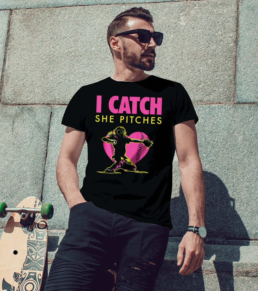 Softball Dad And Mom I Catch She Pitches T-Shirt