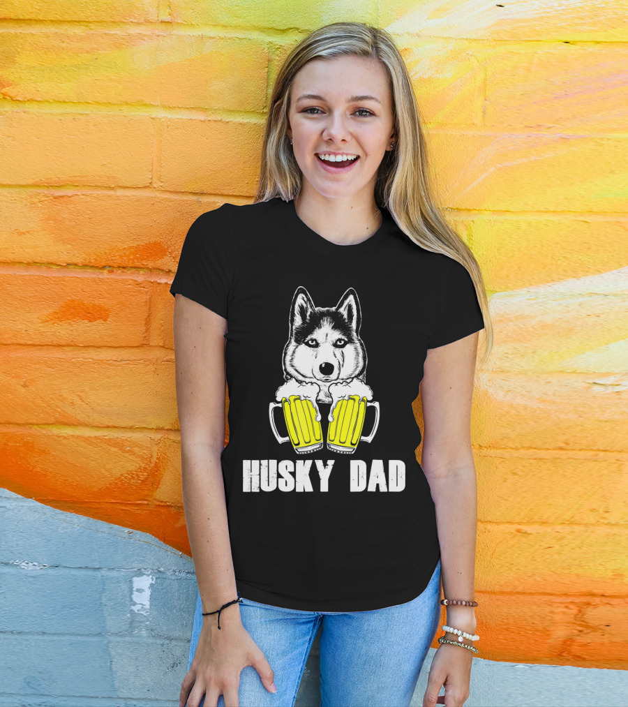 Husky Dad Funny Beer Day With Yellow Beer Mugs T-Shirt