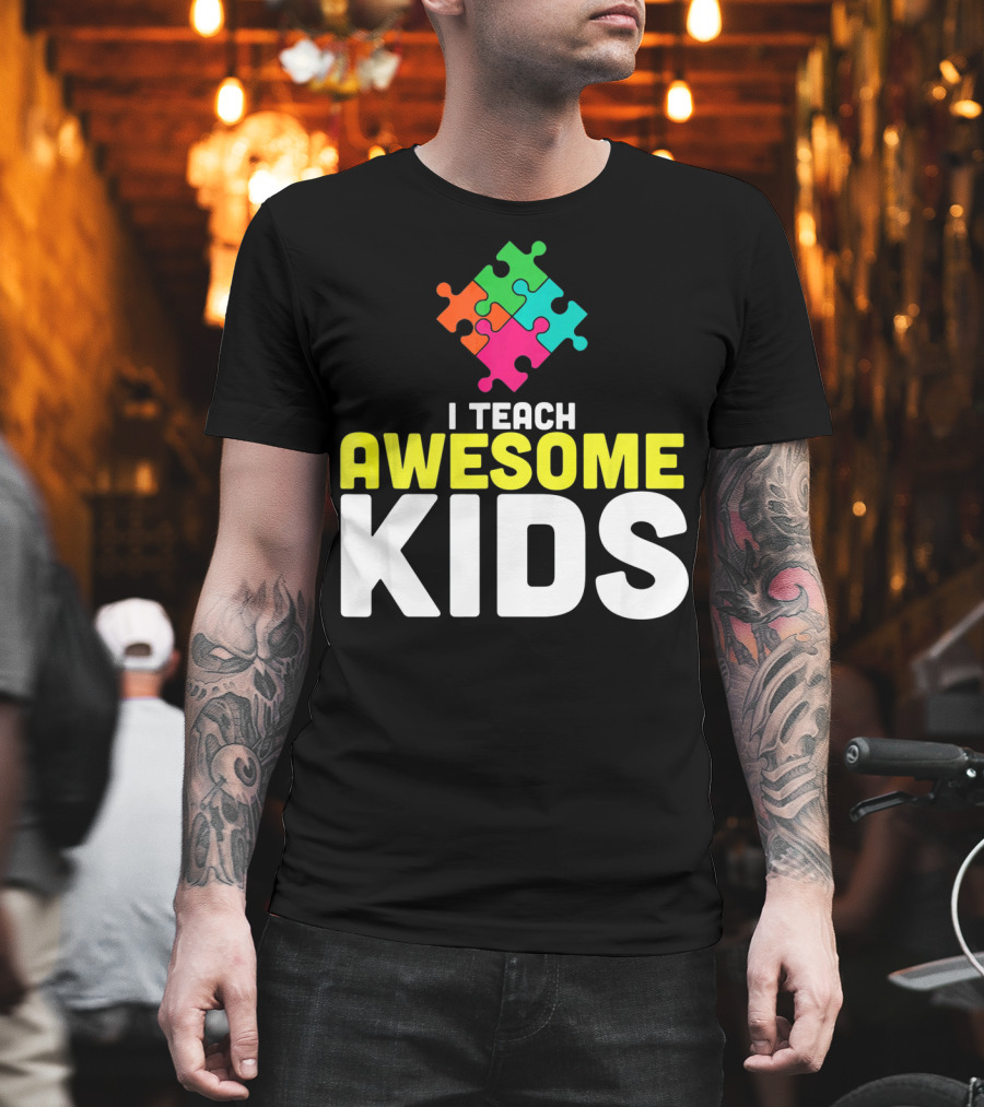 I Teach Awesome Kids Autism Awareness Teacher Puzzle T-Shirt